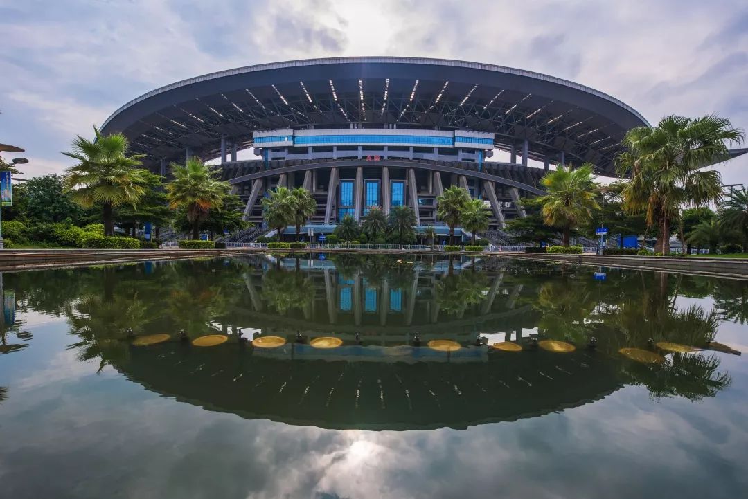 从蓝图到实景未来之城拔地而起,从一纸蓝图到一城佳境