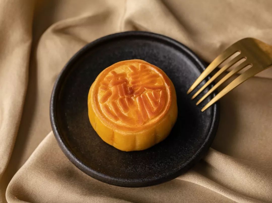 奶黄流心月饼港式礼盒,奶黄流心月饼正在热销中