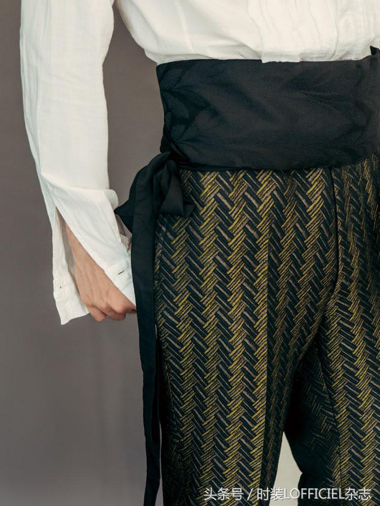 青少年的秋季潮牌小白衬衫,whiteshirts