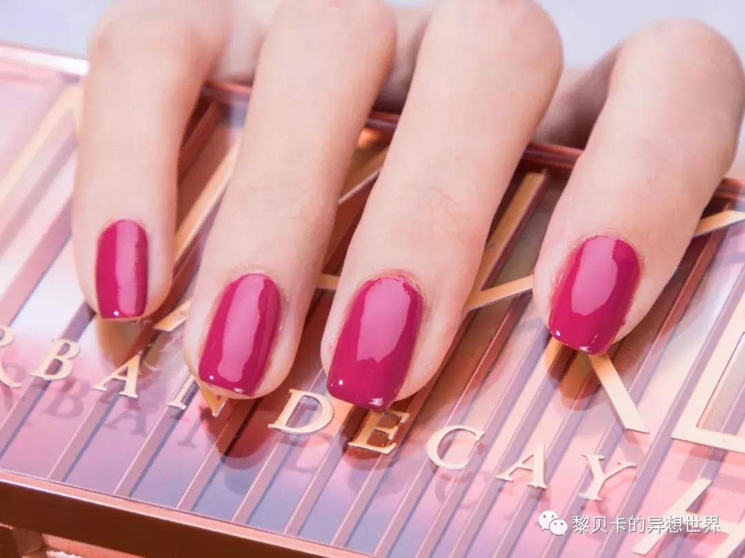 夏天指甲油2022年新款显白图片,显手白的十种指甲油推荐