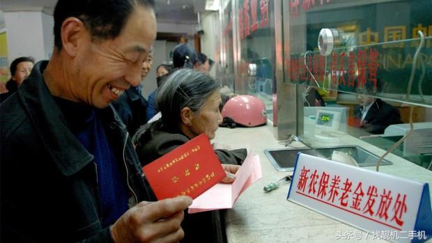 随着物价的提升工资以后会上涨吗,为什么物价越来越高却工资越低