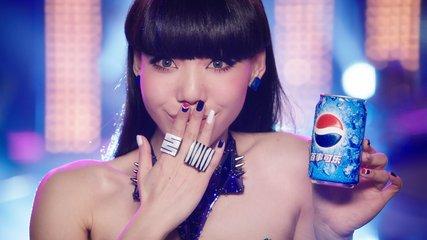 百事可乐的所有代言明星有哪些,百事可乐各个代言人