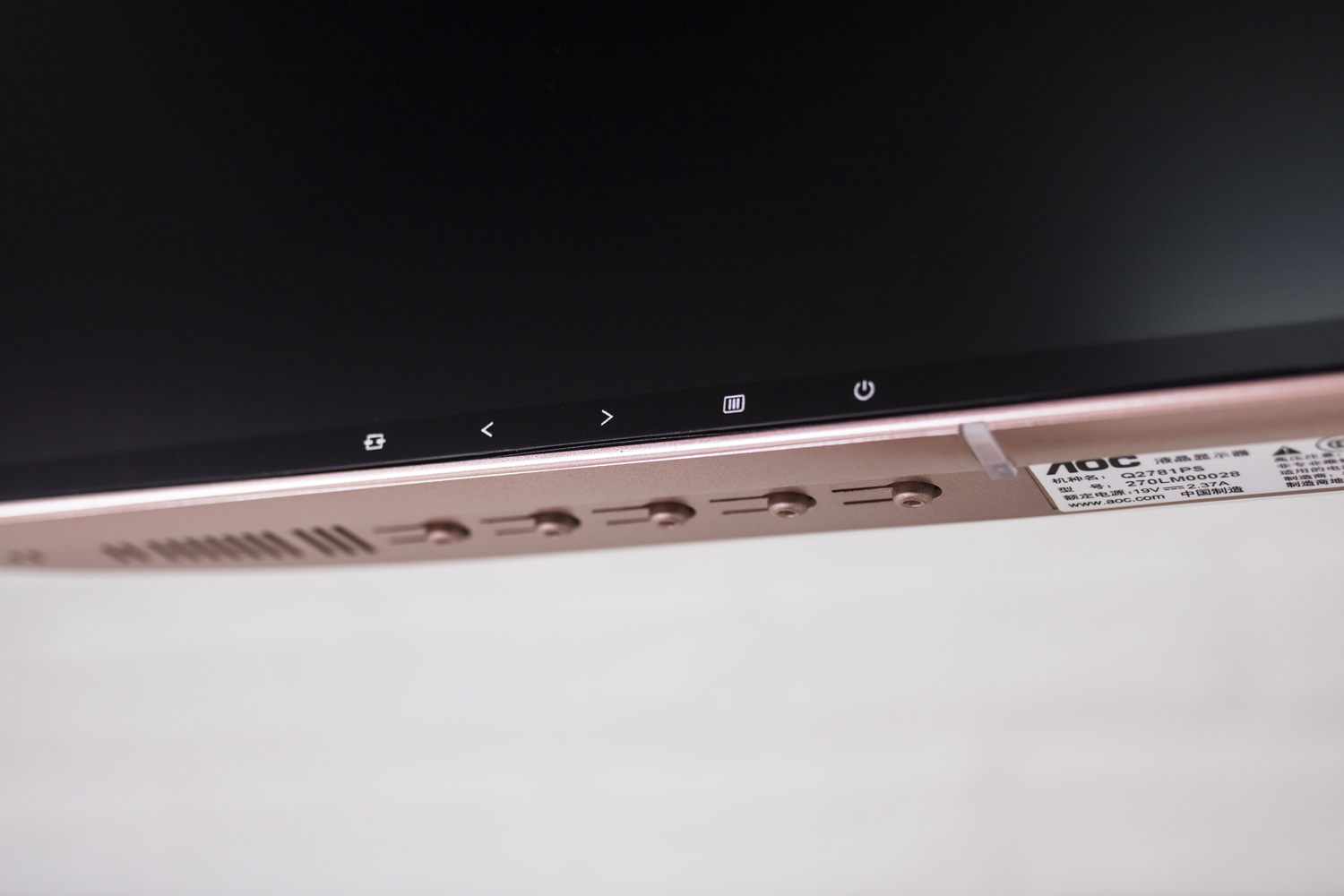 施华洛世奇2021限量版的6399 (施华洛世奇cl8x25评测)