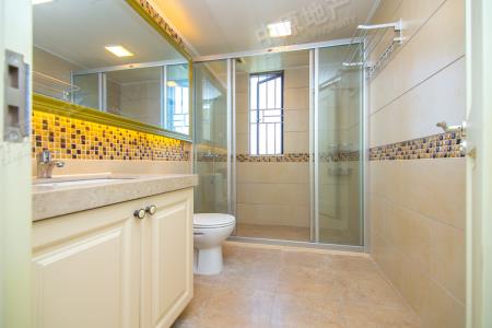 卫生间太小如何放浴缸,卫生间浴缸短了怎么办