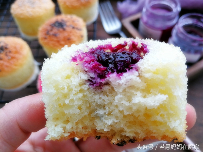 家庭版小蛋糕怎么做松软香甜,香喷喷的蛋糕