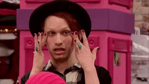 小户型奇葩淋浴间设计,淋浴房碰到大落地窗怎么设计