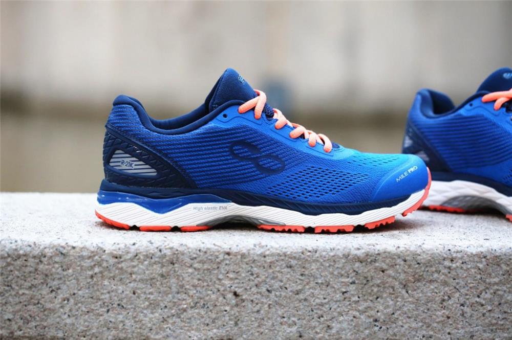 咕咚厚底跑鞋测评,299超轻软底跑鞋