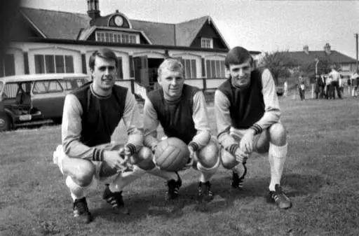 足球原来的模样,足球原来的样子