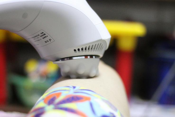 锤打式橡胶按摩棒,肩颈锤击按摩棒