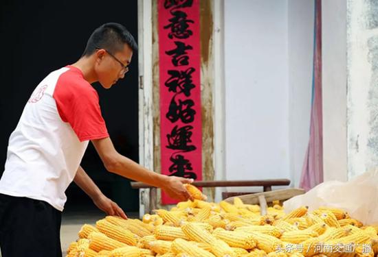 人民日报点赞小伙,人民日报点赞19岁外卖小哥