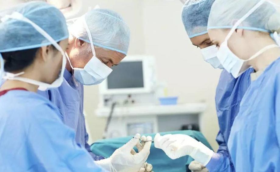 做过剖腹产盆腔粘连有什么症状吗,做剖腹产后腹腔粘连