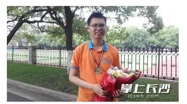 哪有什么所谓的捷径,没有捷径可走经典名句