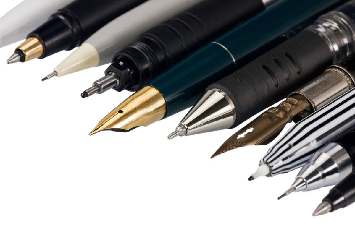 初学硬笔怎么选钢笔,硬笔书写一定要用钢笔吗