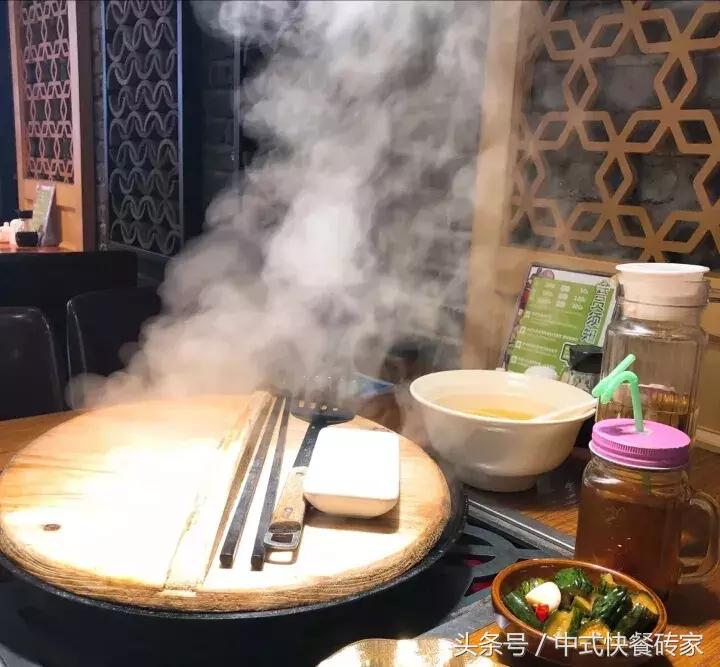 铁锅焖面餐桌,食堂蒸箱铁锅焖面做法