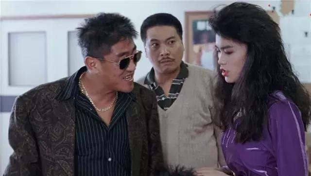 逃学威龙三部曲哪部最好看,逃学威龙的3个经典