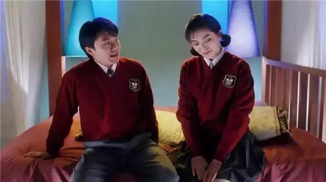 逃学威龙三部曲哪部最好看,逃学威龙的3个经典