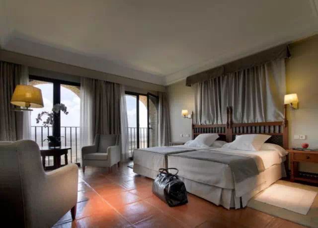 西班牙宫殿风景酒店,亚洲唯一的城堡酒店