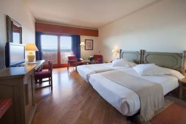 西班牙宫殿风景酒店,亚洲唯一的城堡酒店