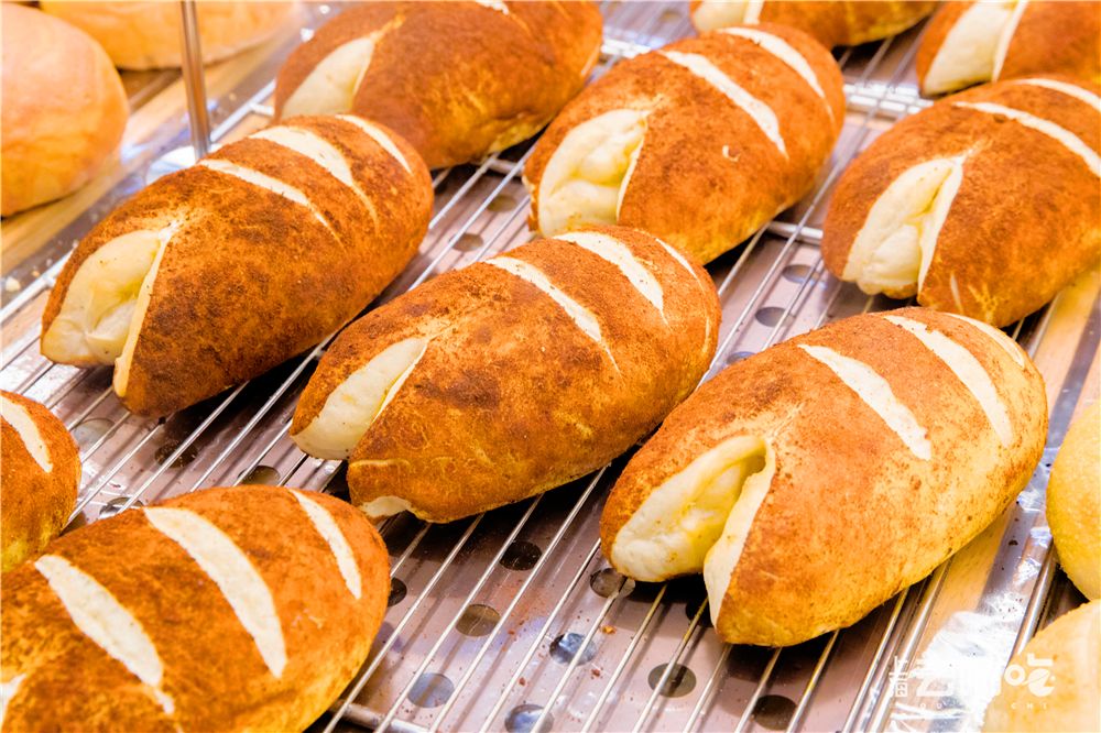 中山公园龙之梦购物中心商场,改造后的上海中山公园商圈面貌