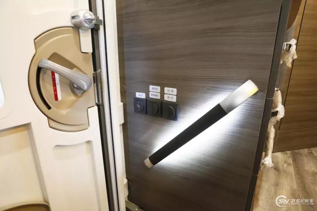 最贵房车排行榜,最贵房车价值近千万堪比豪宅