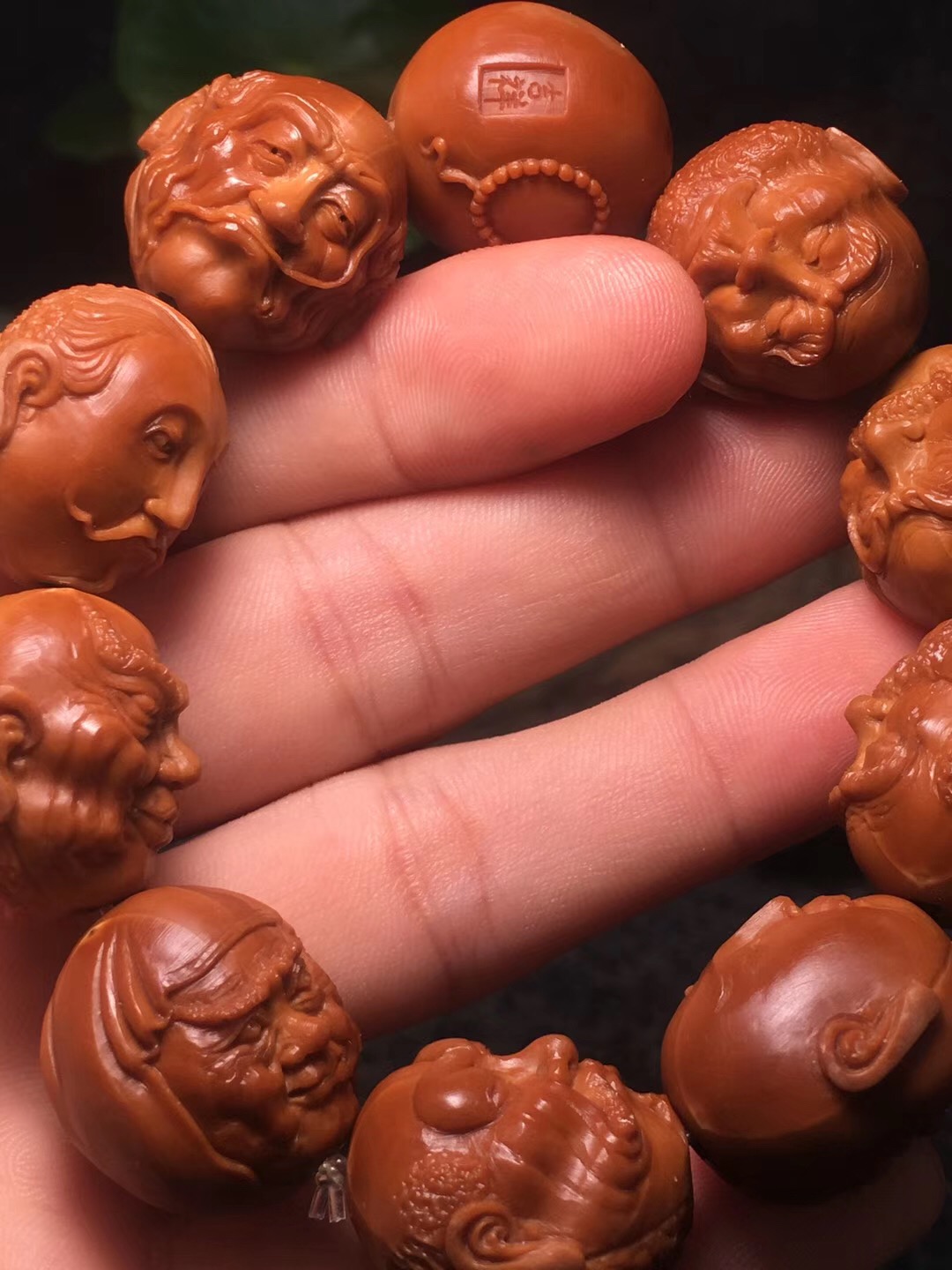 橄榄核玉化需要多少时间才能盘玩,橄榄核怎么盘玩才能玉化得快