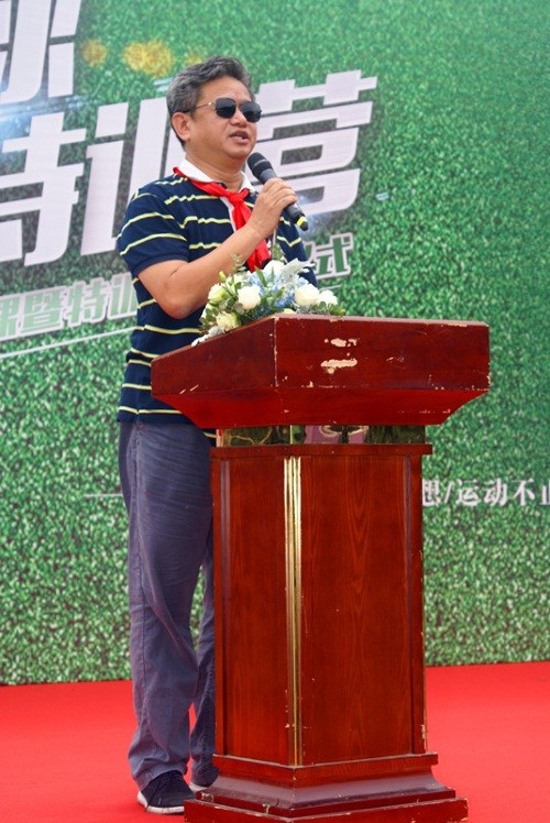 深圳青少年足球寒假训练营,深圳暑假青年足球训练营