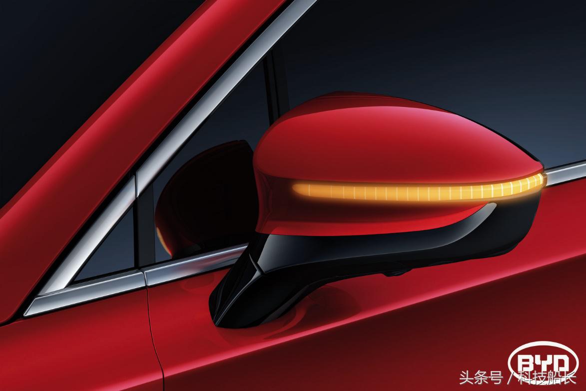 比亚迪“龙晶”车灯:把汽车灯光玩到极致酷炫