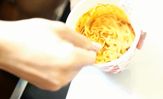 白象蟹黄拌面杯面方便面,十种方便面测评