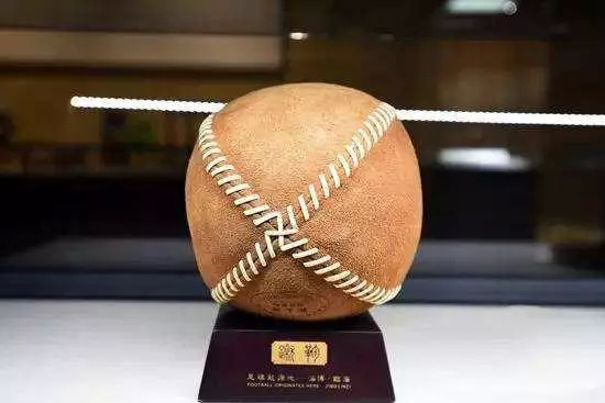 中国足球高俅退役,为什么高俅是中国足球第一人