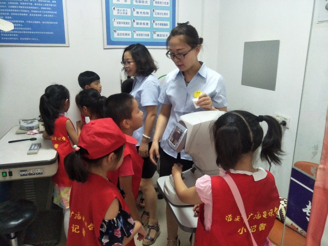 走进南京吴良材，专访淮安陆静芳总经理，一位眼镜行业资深企业家