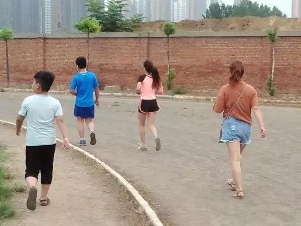 市体育场拆除进行中！曾承载了多少邓州人的回忆，再相见需到湍北