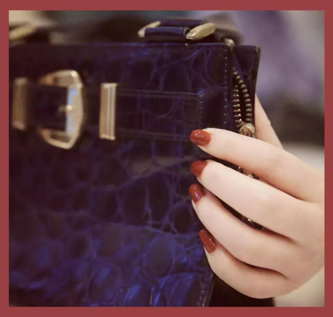 显白指甲油黄黑皮推荐,显白的指甲油色适合黄黑皮