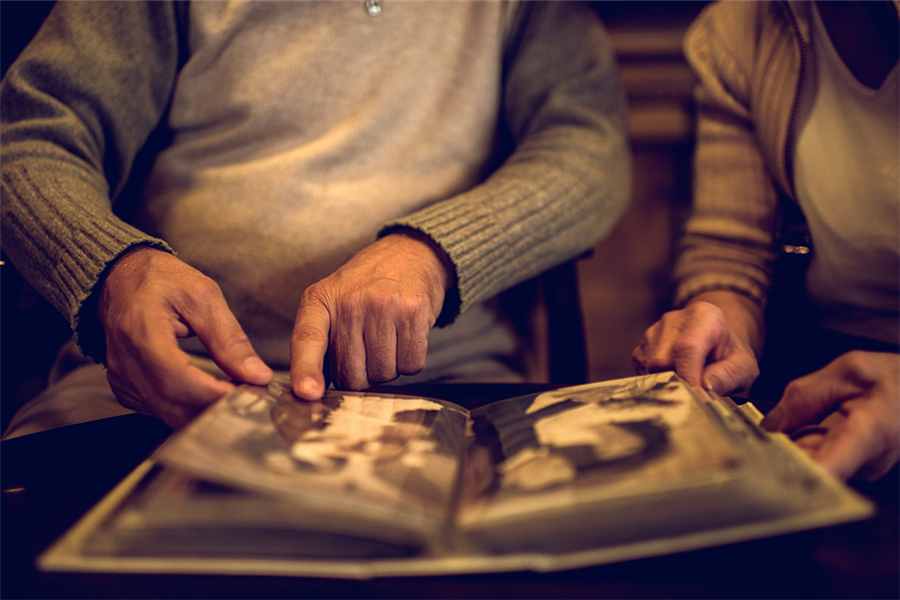 ai为什么可以让死去的亲人重生,ai数字人复活亲人跨时空对话