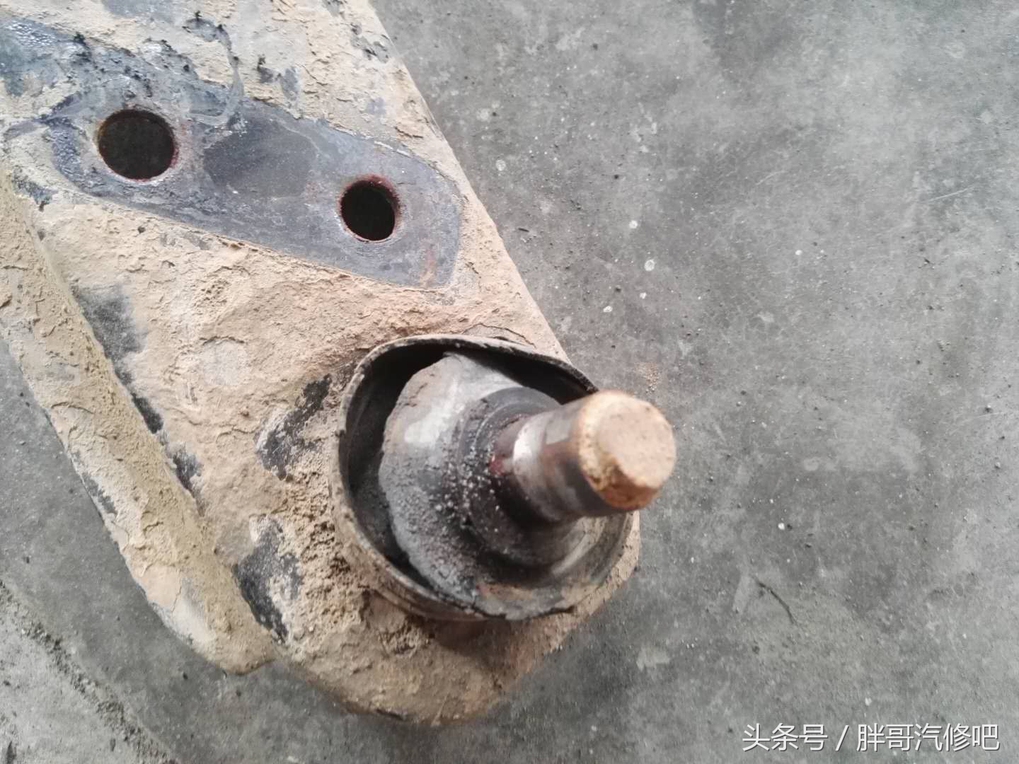 五菱宏光前轮吃内侧胎怎么解决,五菱前轮吃胎是咋解决的