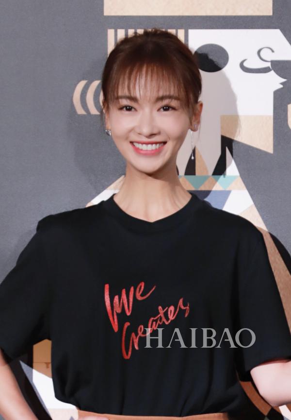 好看又蓬松的明星同款发型,明星同款夏日发型新手也能学会