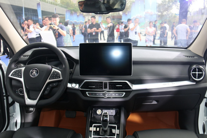 比亚迪宋ev500配置介绍,2019款比亚迪宋ev500如何换挡