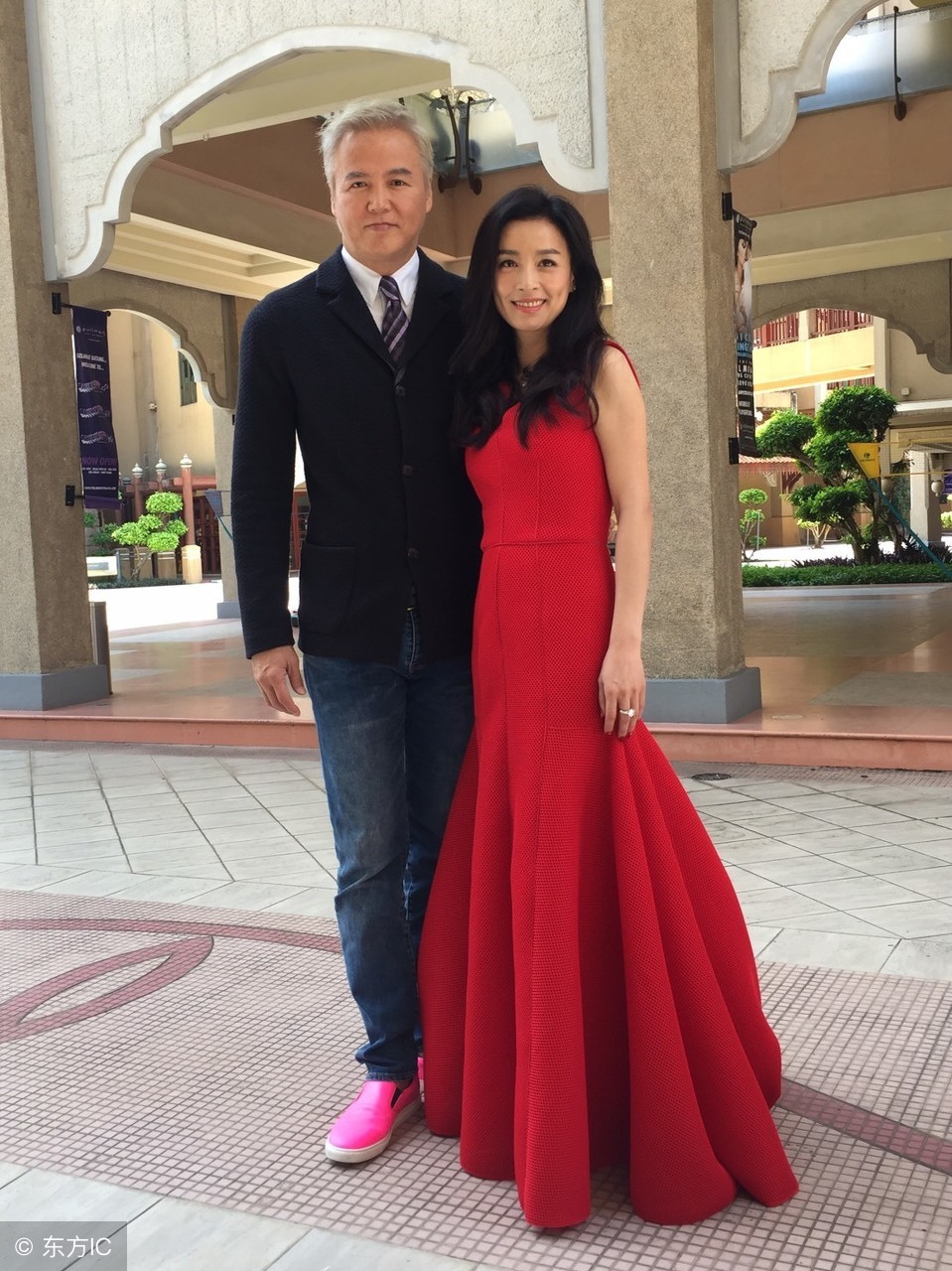 张庭的老公案件,张庭和她老公怎么走到一起的