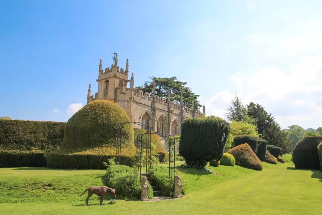 为什么英国人喜欢旅游呢,英国人喜欢去哪度假