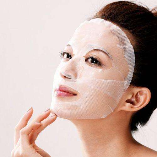 面膜里面的一层塑料纸,贴片面膜塑料纸什么时候撕掉