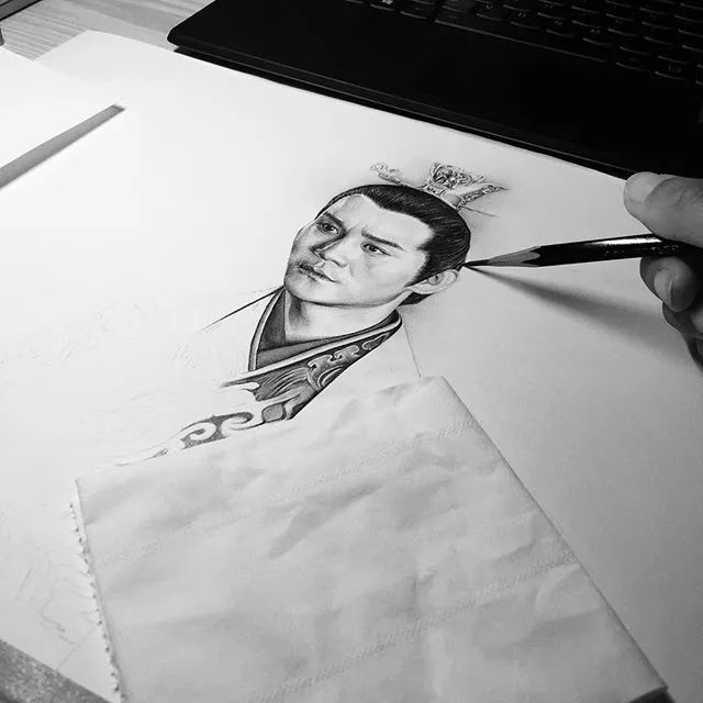 画人物如何画出多而不乱的线条,总是画不出好看的人怎么办