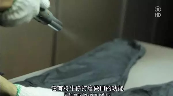 惊天黑幕！HM，ZARA等快时尚品牌的牛仔裤，已导致多*皮人**肤腐烂，恶臭，不孕...