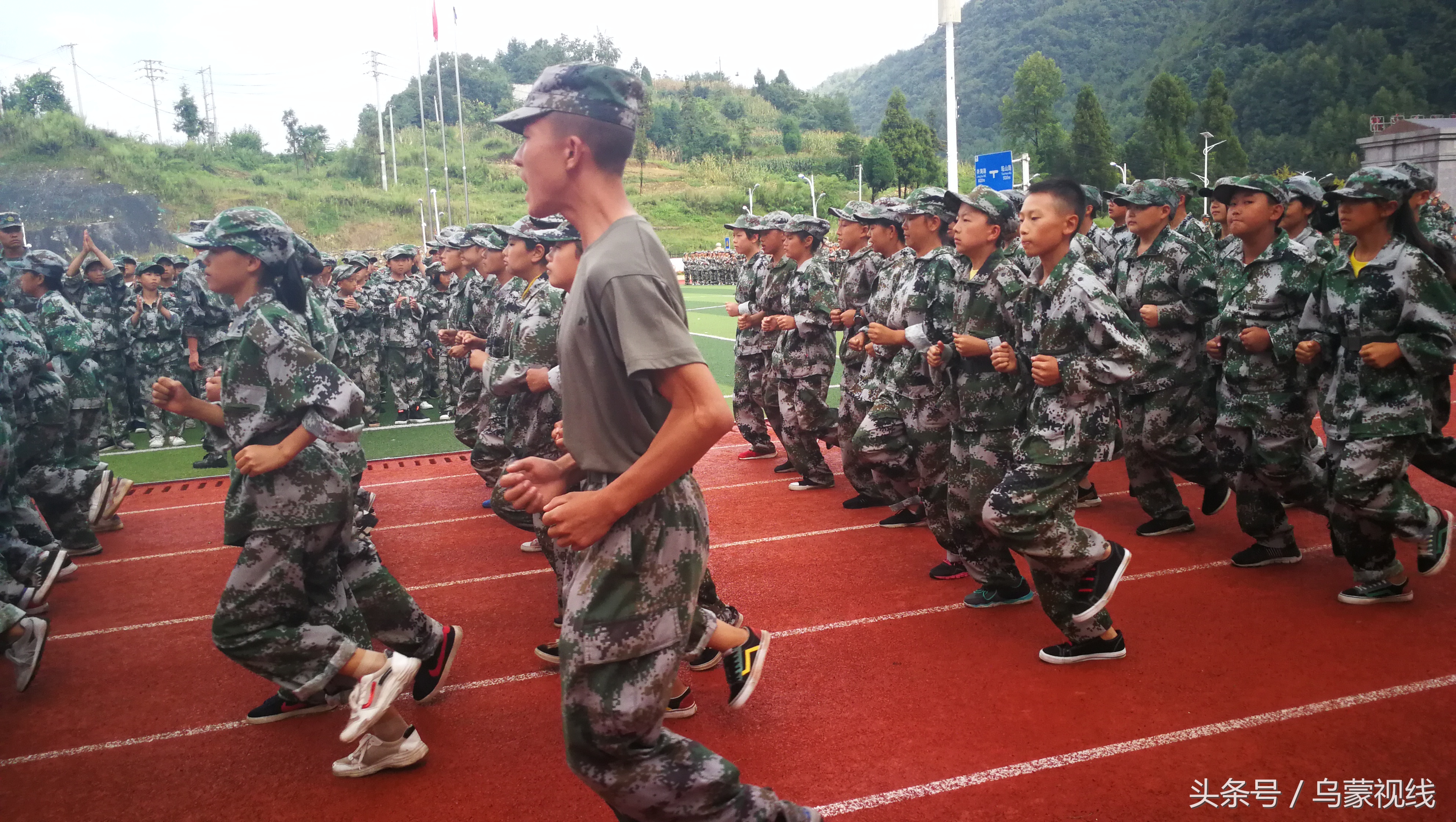 贵州省六盘水市第十中学2023军训,六盘水市第19中学军训