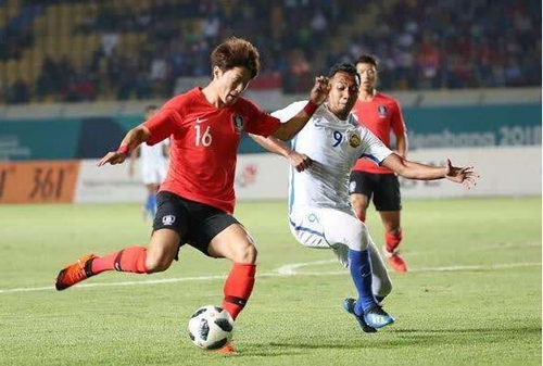 孙兴慜压力大?韩国男足亚运终夺冠,不然这两人会被韩媒体骂死!