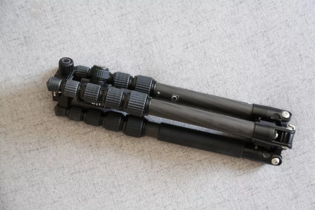 反折三脚架性价比,百诺便携三脚架推荐