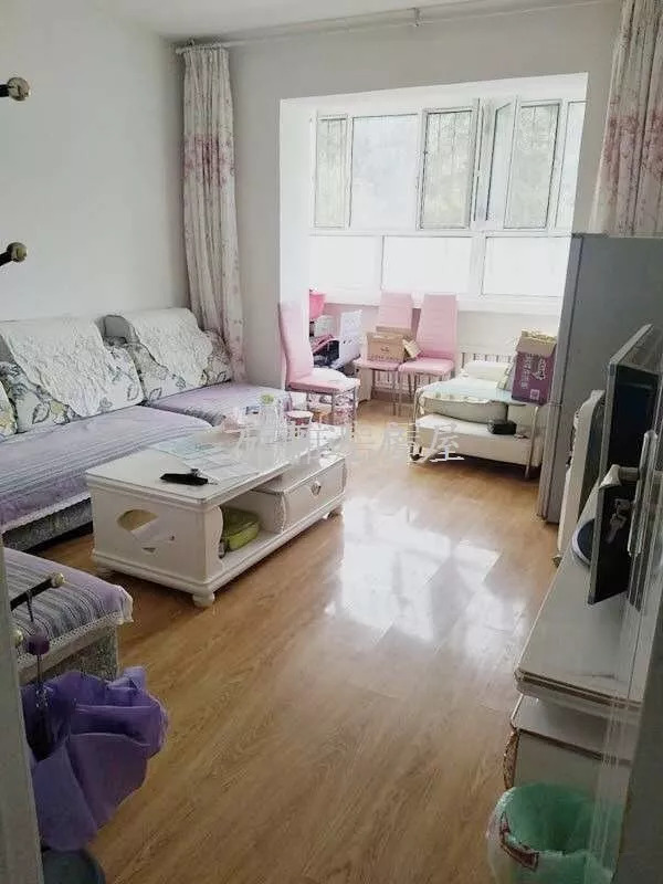 石河子精装修房出售,石河子房源三室一厅