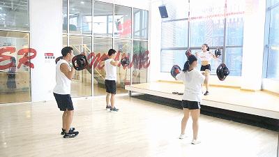 不办健身卡健身房可以就去一次吗,不办健身卡自己在家健身