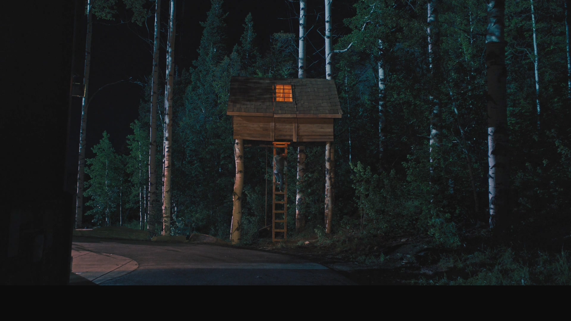 外婆死后，家里出了怪事：欧美电影无尿点系列