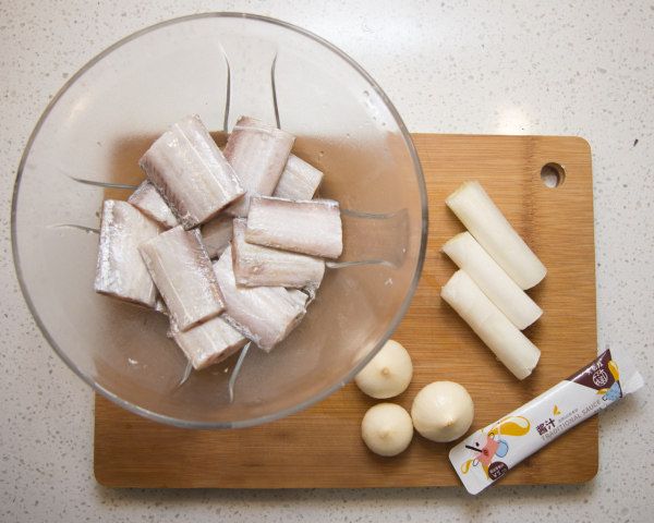 家常烧带鱼简单做法砂锅,烧带鱼红烧鲤鱼