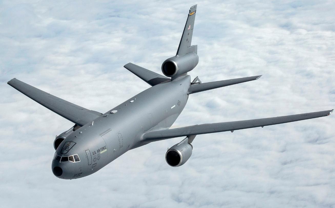 可以装二百吨的大油罐有多大,能装100吨的油罐车