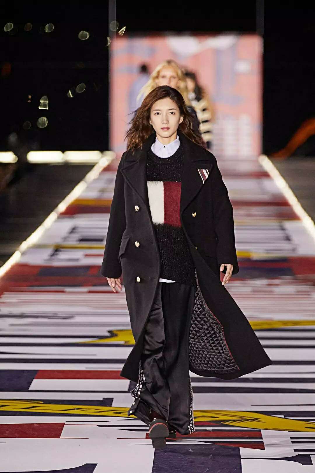 江疏影出席品牌活动现场生图,江疏影最新代言